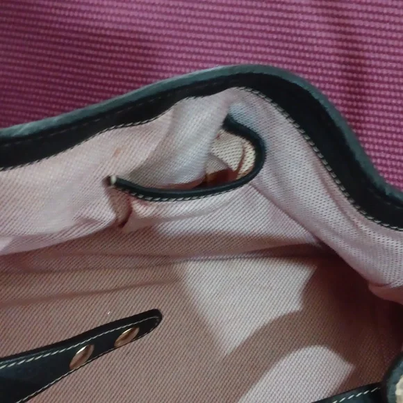 Dooney Bourke - Picture 14 of 15
